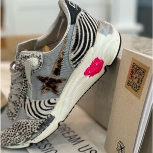 🩷 GOLDEN GOOSE RUNNING 37 7 Mesh Animal Print Pink Black Great Condition! 🩷
